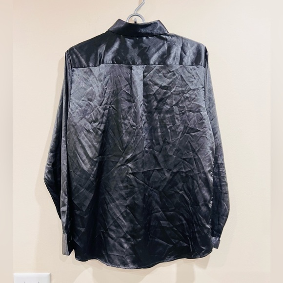 🔥Satin Shirt 🔥 - Picture 2 of 7